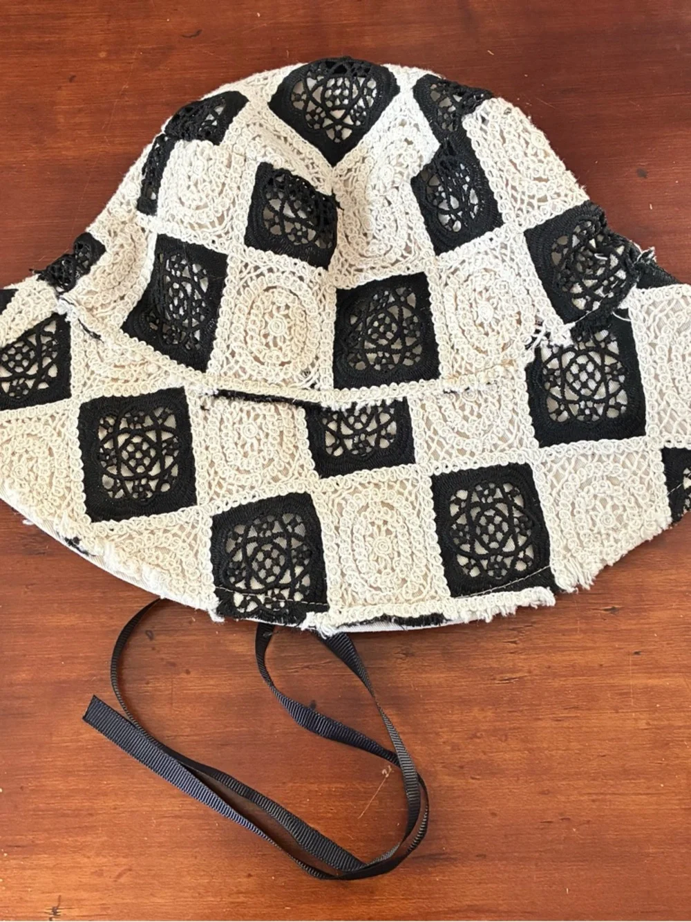 House of Harlow 1960 Floral Crochet Lace checkered Bucket Hat
